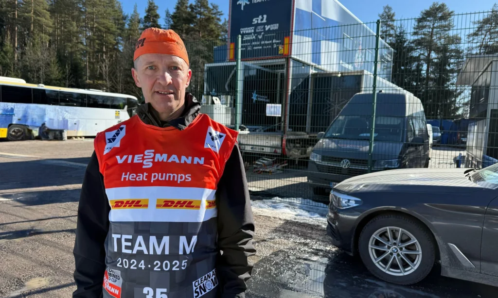 Suksihuoltaja Pekka Kemppi.